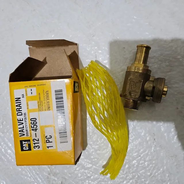 Compactador mini carregadeira caterpillar valvula dreno nova 3124560  - Foto 5