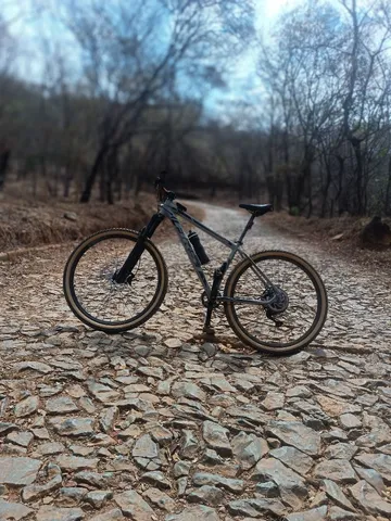 Vendo moto de trilha 10x sem juros - Esportes e ginástica - Cajuru