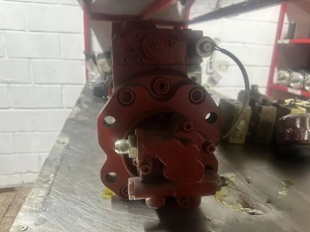 Bomba hidráulica dupla de pistões de plato inclinado - Foto 3