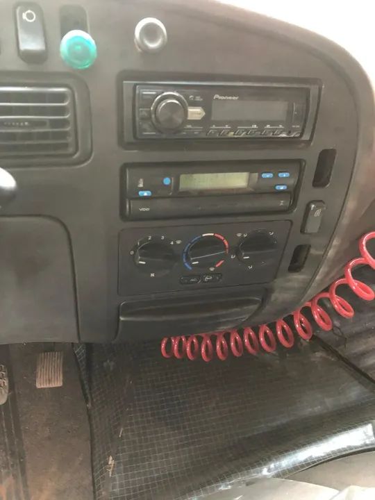 Mercedes-Benz Accelo 1016 ano 2016, Com Munck Argos 7500 kg - Foto 6