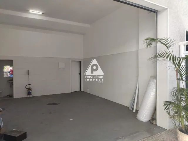 Loja Comercial à Venda no Catete (RJ)  2 Salas, 45m² - Foto 2