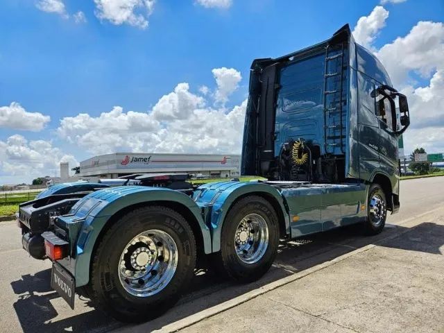 Volvo FH 540 6x4 Susp Mola Motor Euro 5 Mídia Geladeira Top pneus novos rodas alumínio - Foto 10