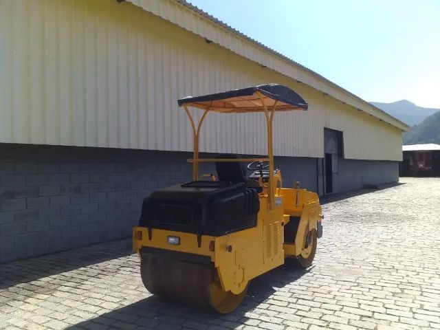 Rolo Compactador LTC 3B de 03 ton - 2011 - Foto 3