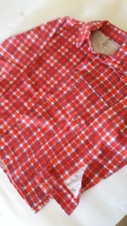 Camisa de Manga Comprida Infantil tam 6 -Semi nova - quentinha em ótimo estado