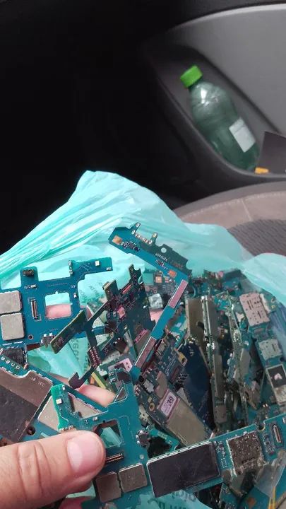 Placas-mãe de celular usadas - Foto 3