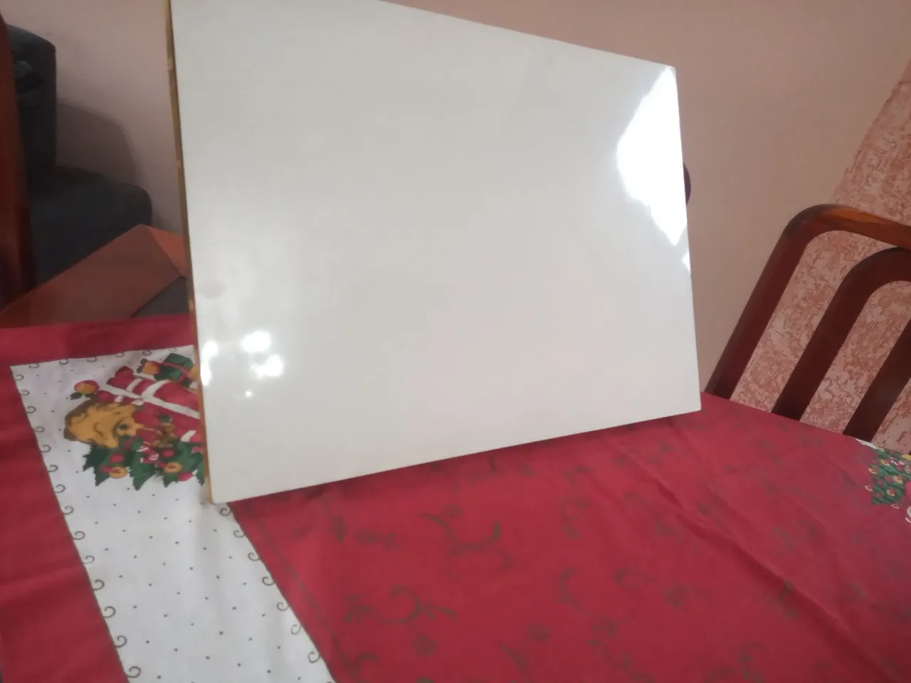 Tábua para bolos e torta.