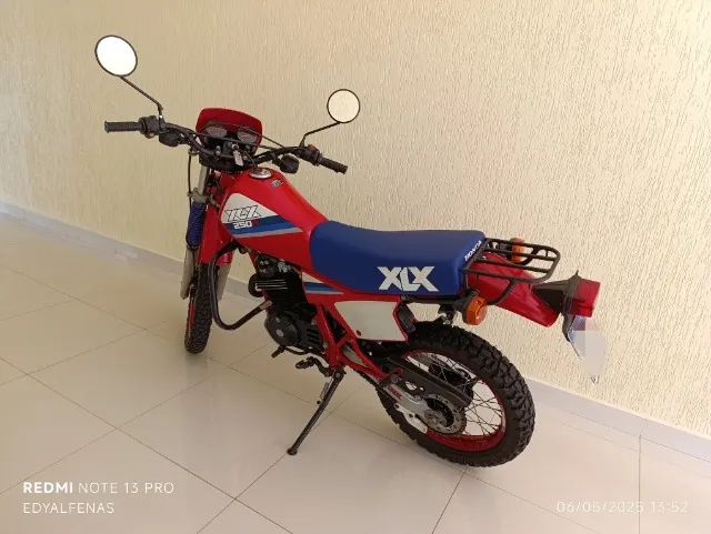 honda xlx 250r 1987 desfazendo da coleçao apenas venda apta a placa de coleçao - Foto 4
