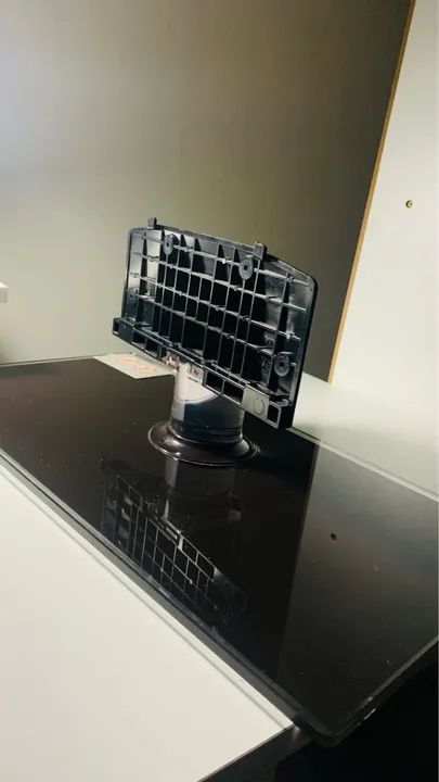 TV SMART SUPORTE COM BASE DE VIDRO - Foto 3