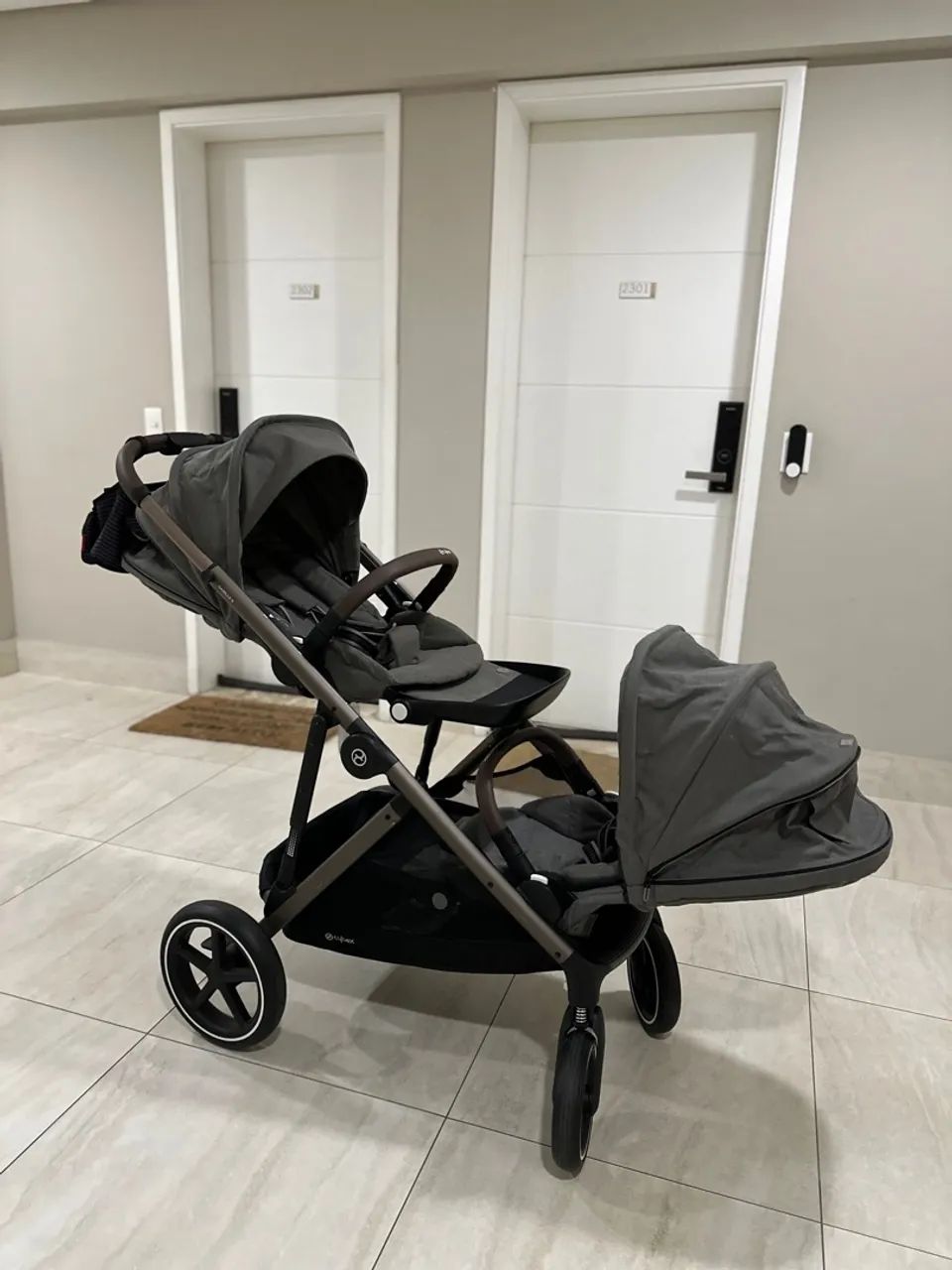 Carrinho de Bebê Duplo (Gêmeos)- Cybex Gazelle S - Foto 5