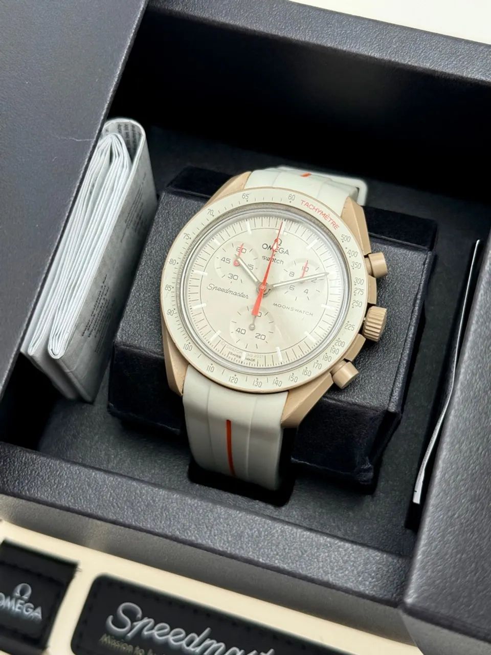 Omega Moonswatch Jupiter  - Foto 3