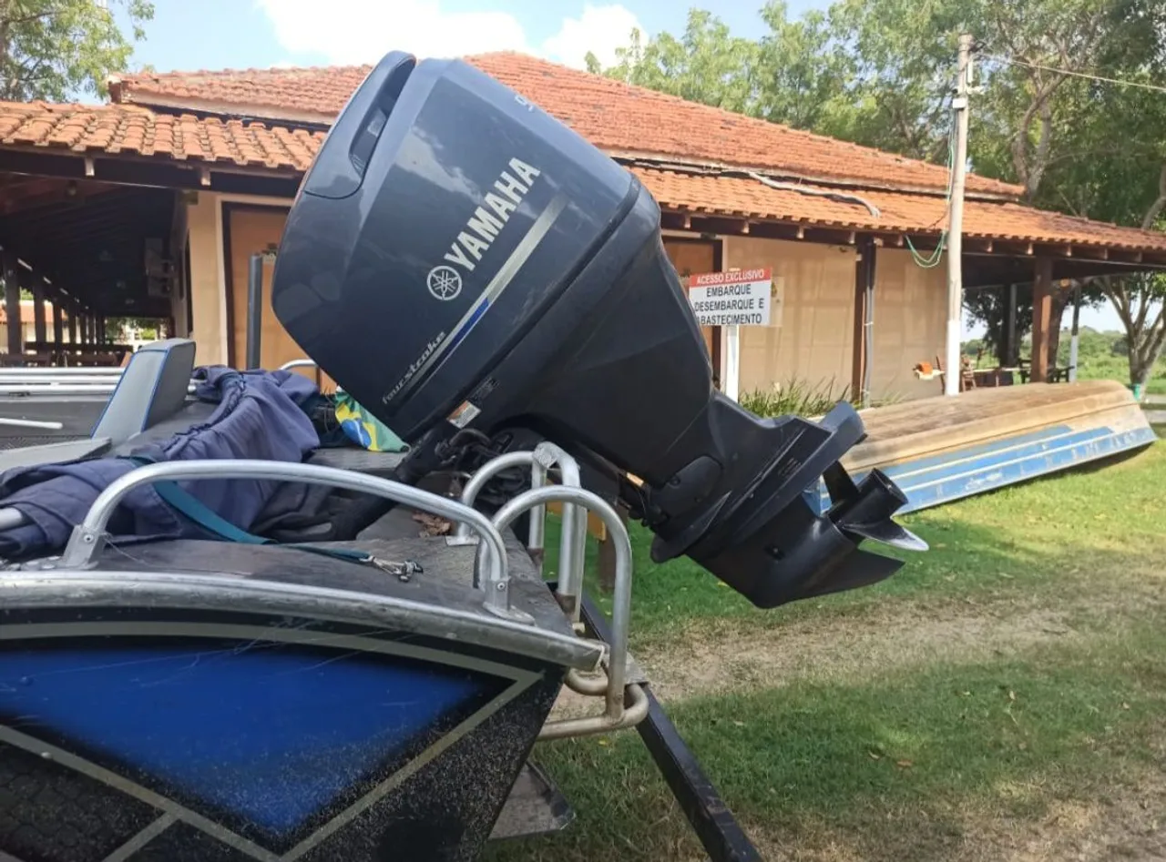 Lancha fluvimar cherokee 17