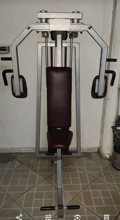 Aparelho de musculação para peitoral/dorsal 