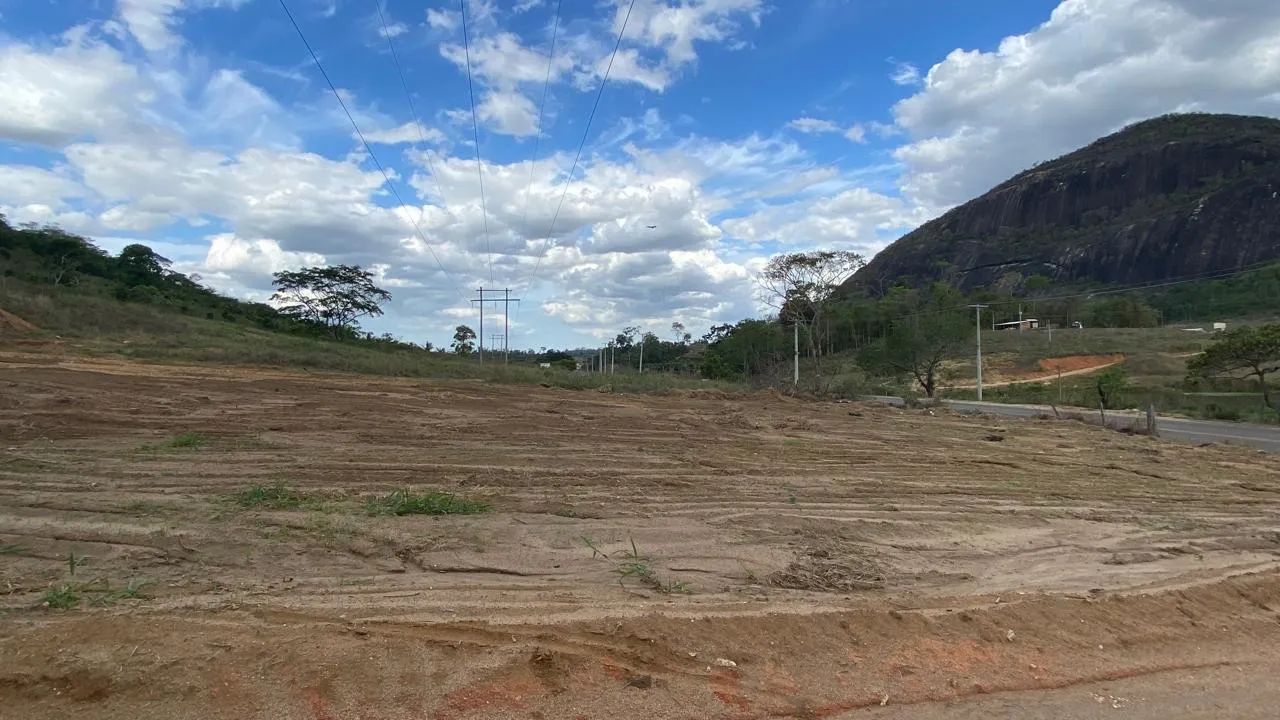 Área de 7.000 m2 a 1.7km do centro de Vila Pavão.