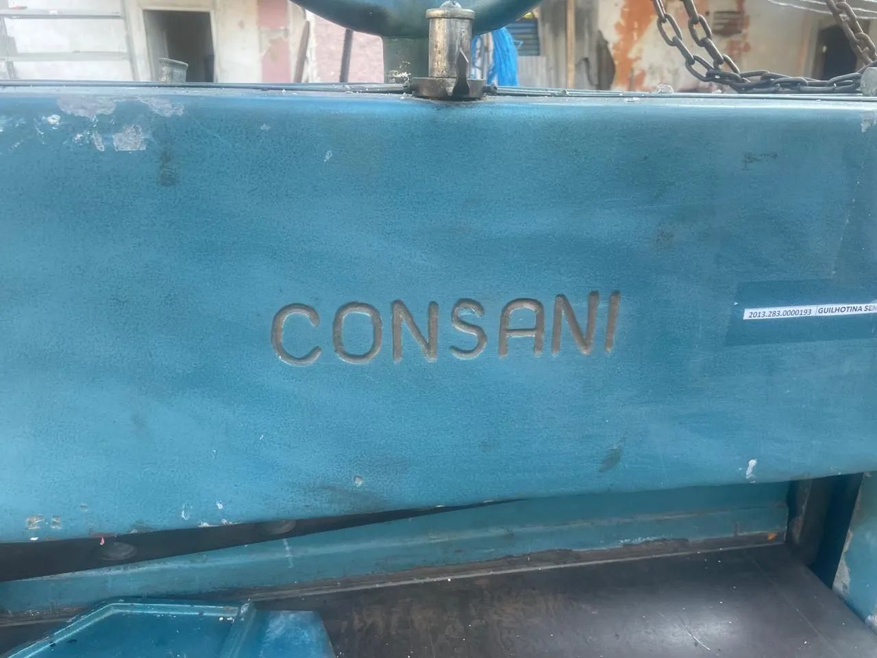 Guilhotina semi automática 