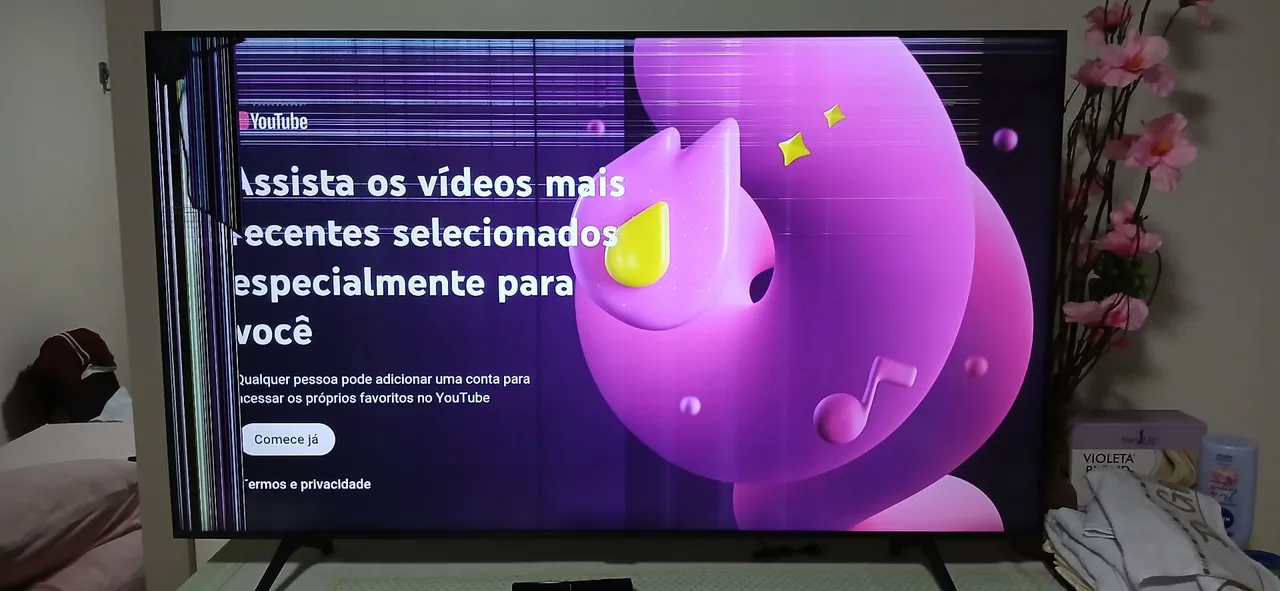 TV com tela danificada - Ideal para peças