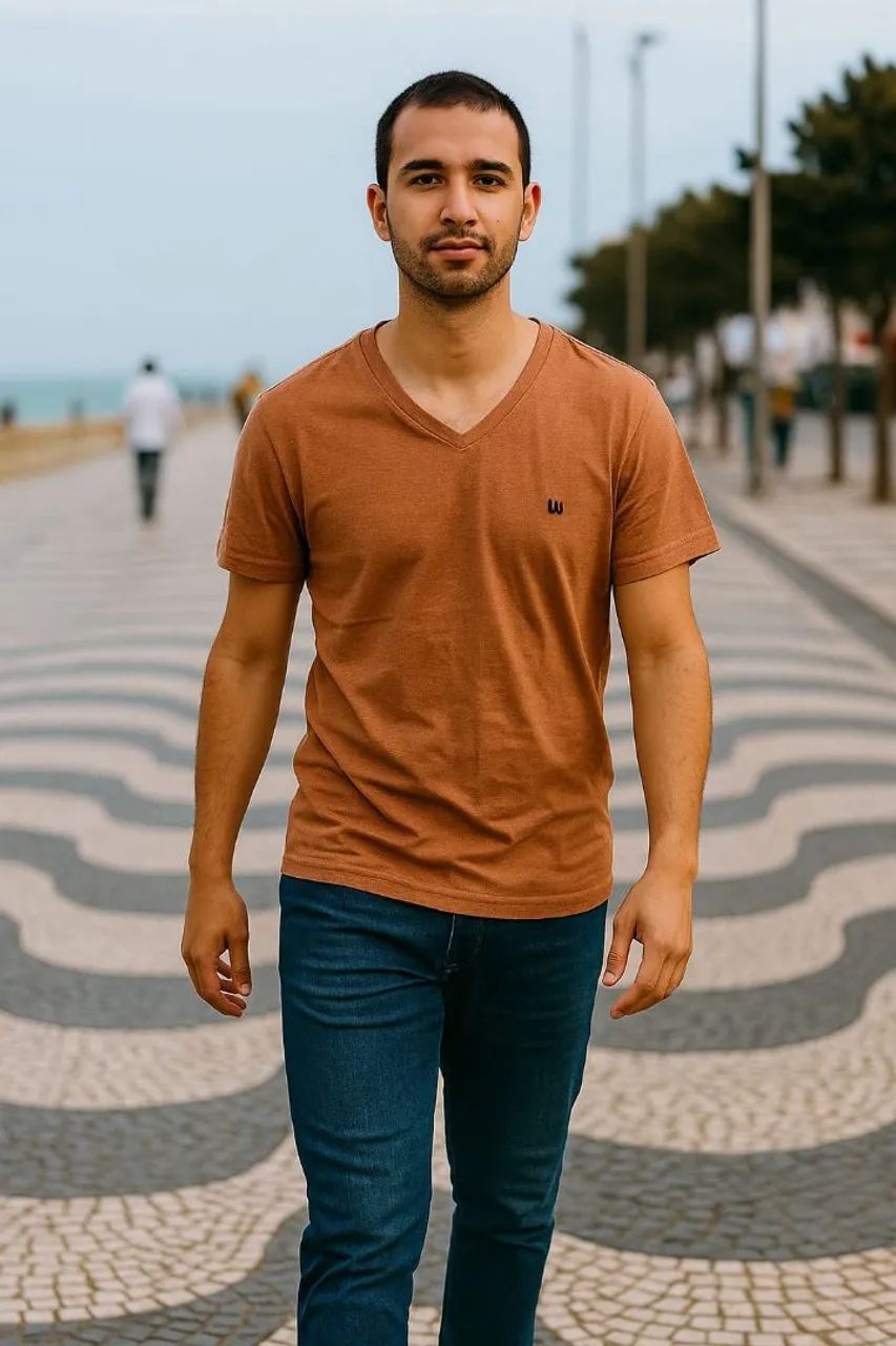 Camiseta V-neck Bege - Conforto e Estilo ( M ) - Foto 2
