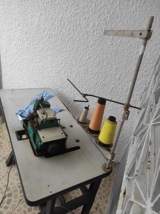 Máquina de Costura Overlock Industrial Yamata - Foto 2