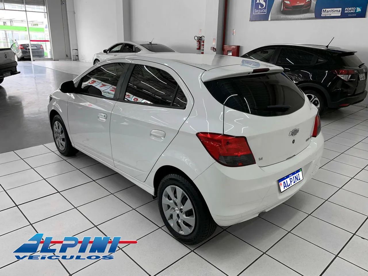 ONIX 1.4 MPFI LT 8V FLEX 4P MANUAL 2016 - Foto 4