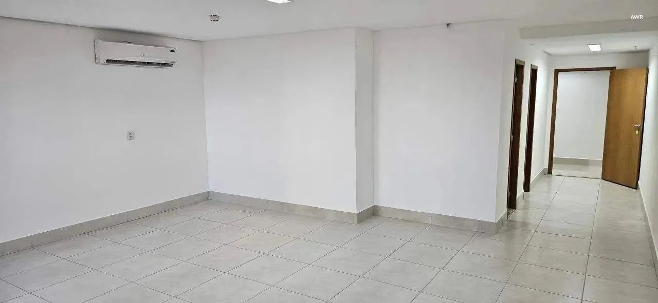 Sala Comercial 71m² à Venda ou Locação no Lourenço Office  Av. T7, Goiânia | 1 Vaga de Gar - Foto 3