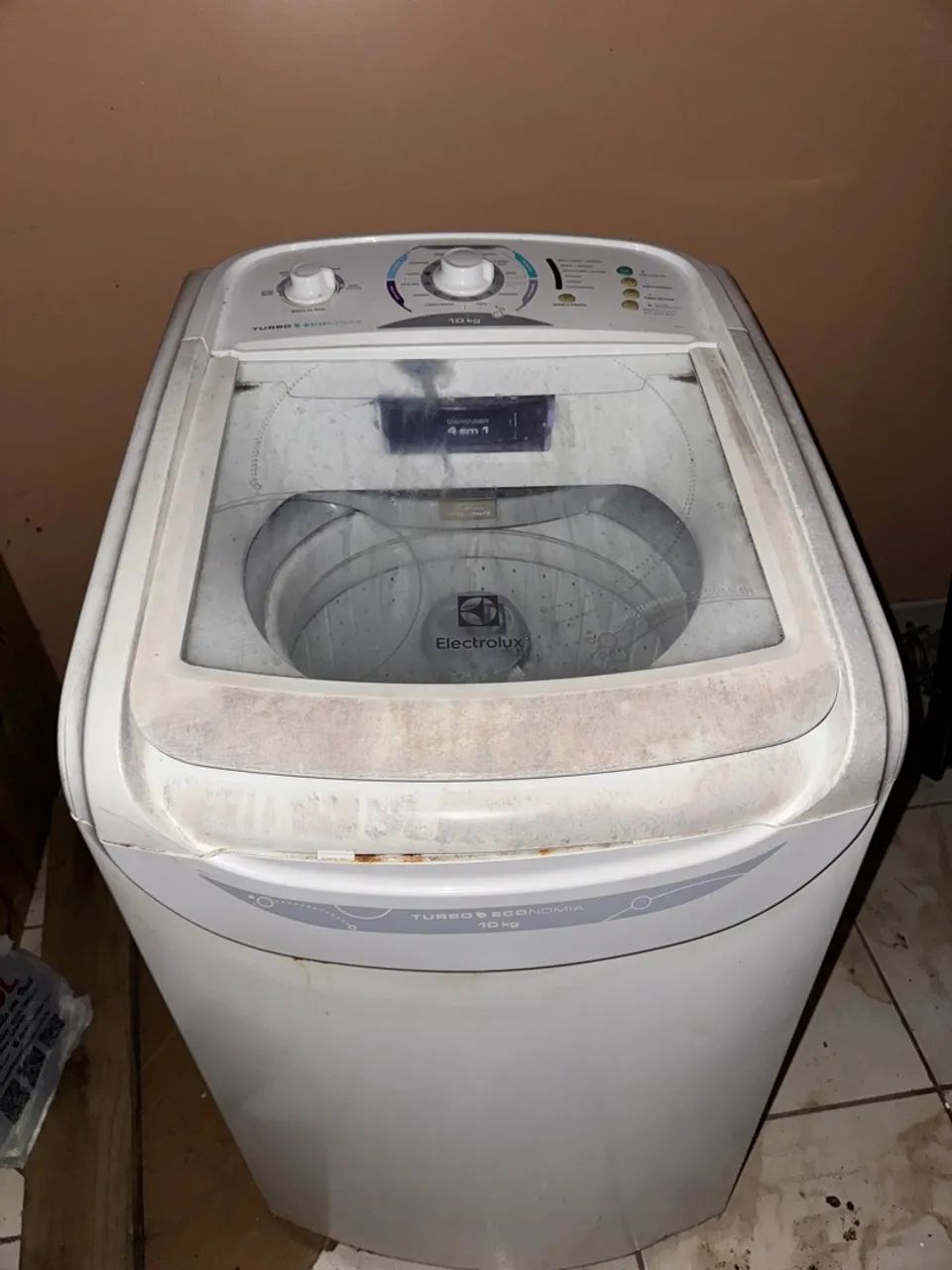 Máquina Electrolux 10Kg com defeito 