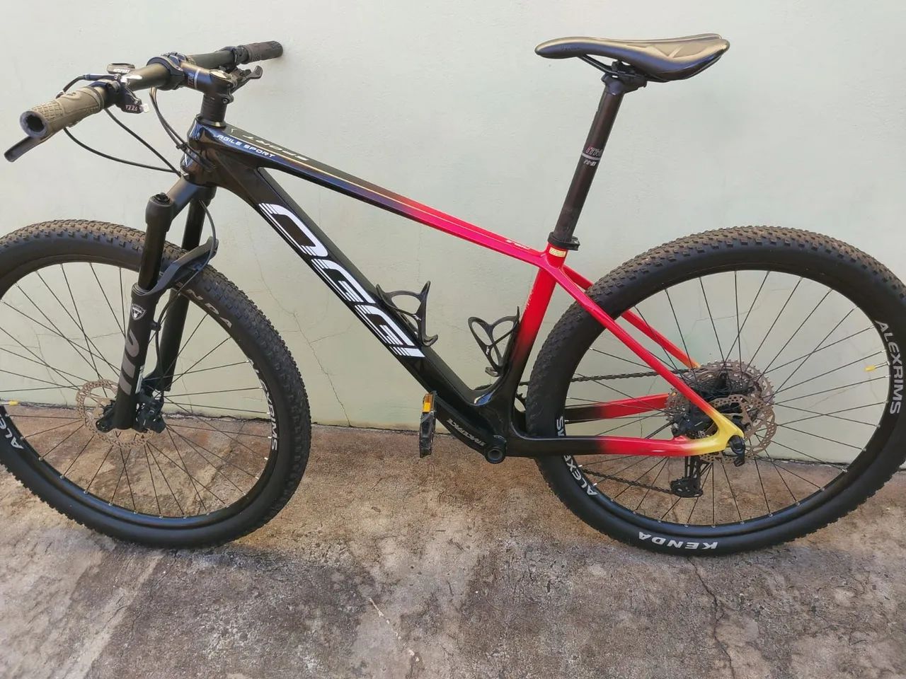 Baike Mtb Aro 29 Oggi Agile sports Tamanho 17 Baike pouca usada, Semi Nova. - Foto 5