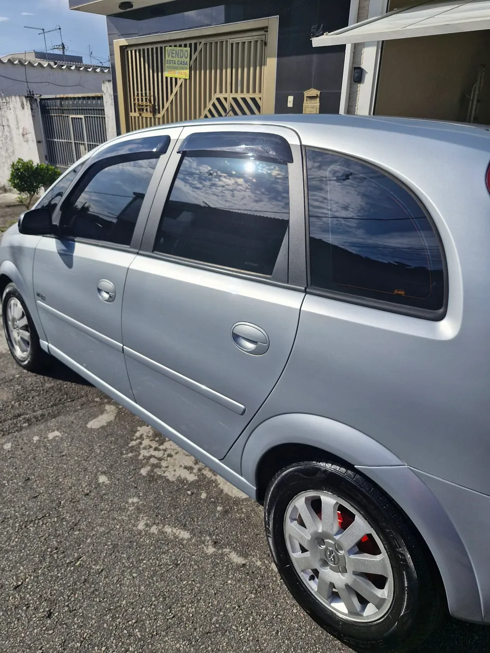 VENDO OU TROCO POR CARRO DE MENOR VALOR