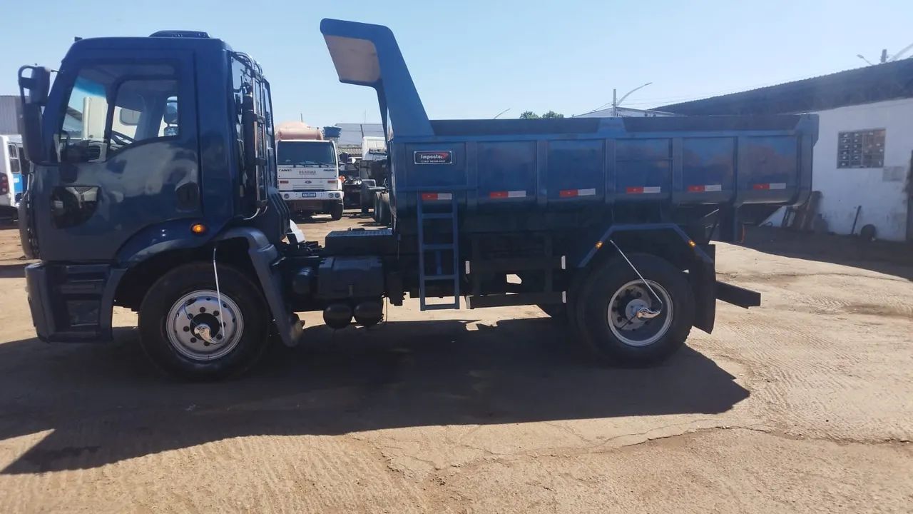 Caminhão Toco Ford - Cargo 1319 - Foto 3