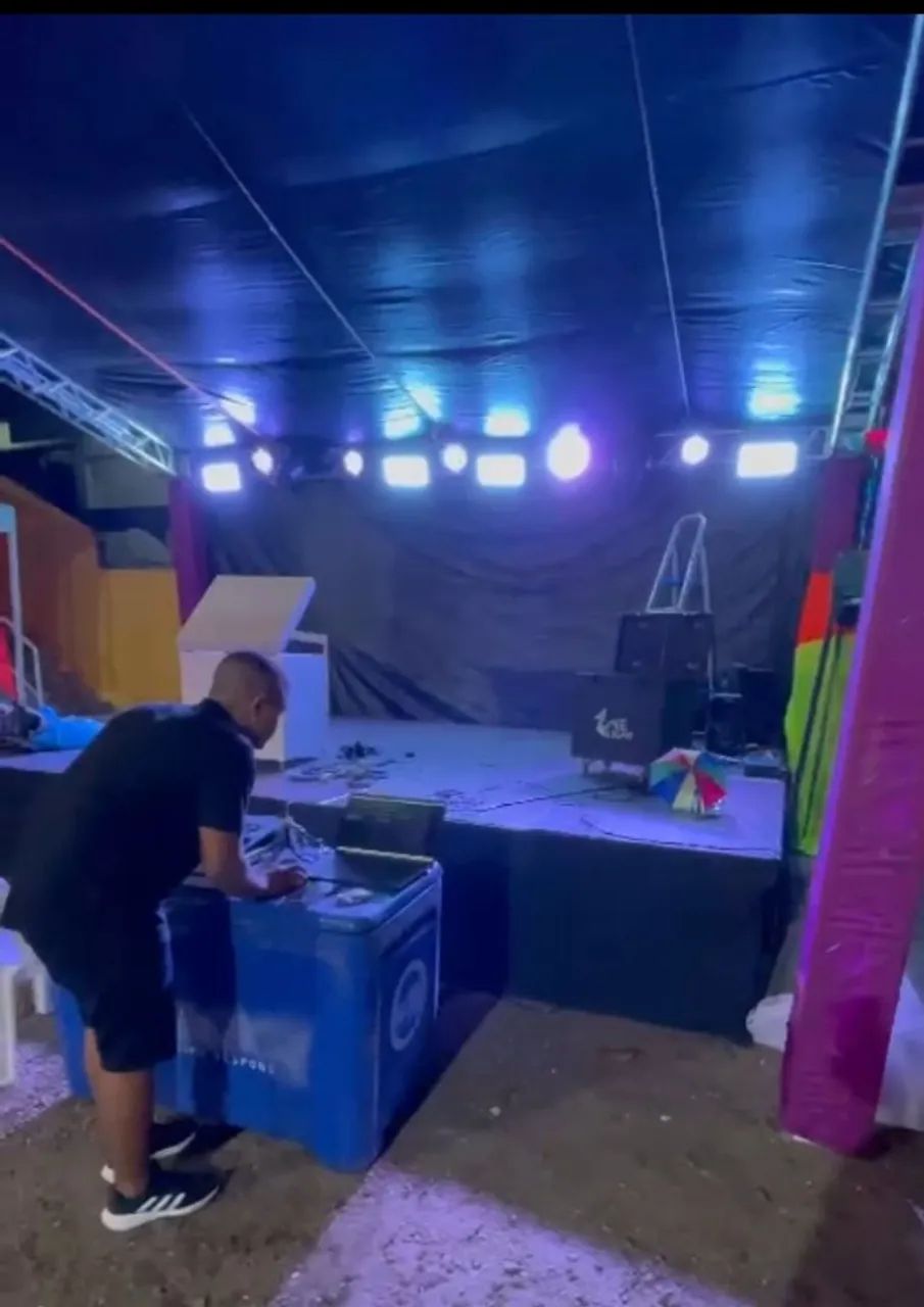 Palco 6 x 4 completo , para locação em eventos. - Foto 4