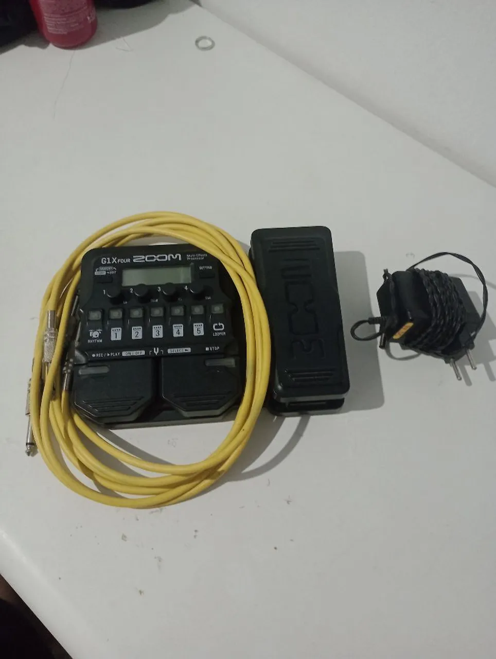Zoom G1X Four