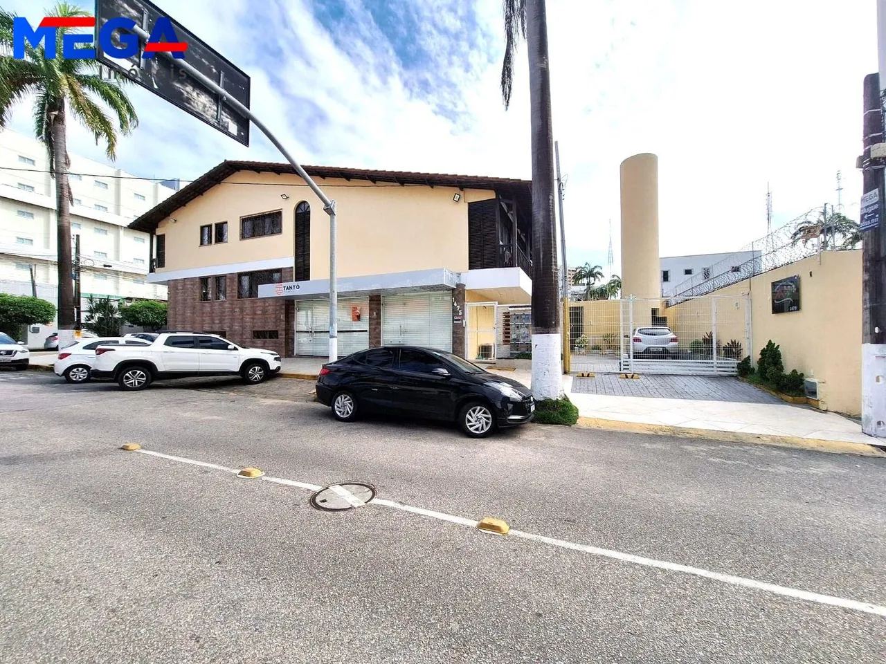 Apartamento com 2 dormitórios para alugar, 50 m² por R$ 2.890,25/mês - Aldeota - Fortaleza
