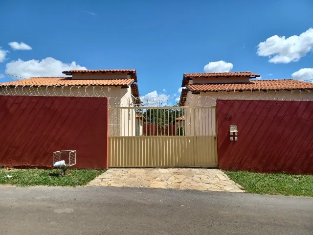 Alugo Casa Cond. Entre Lagos