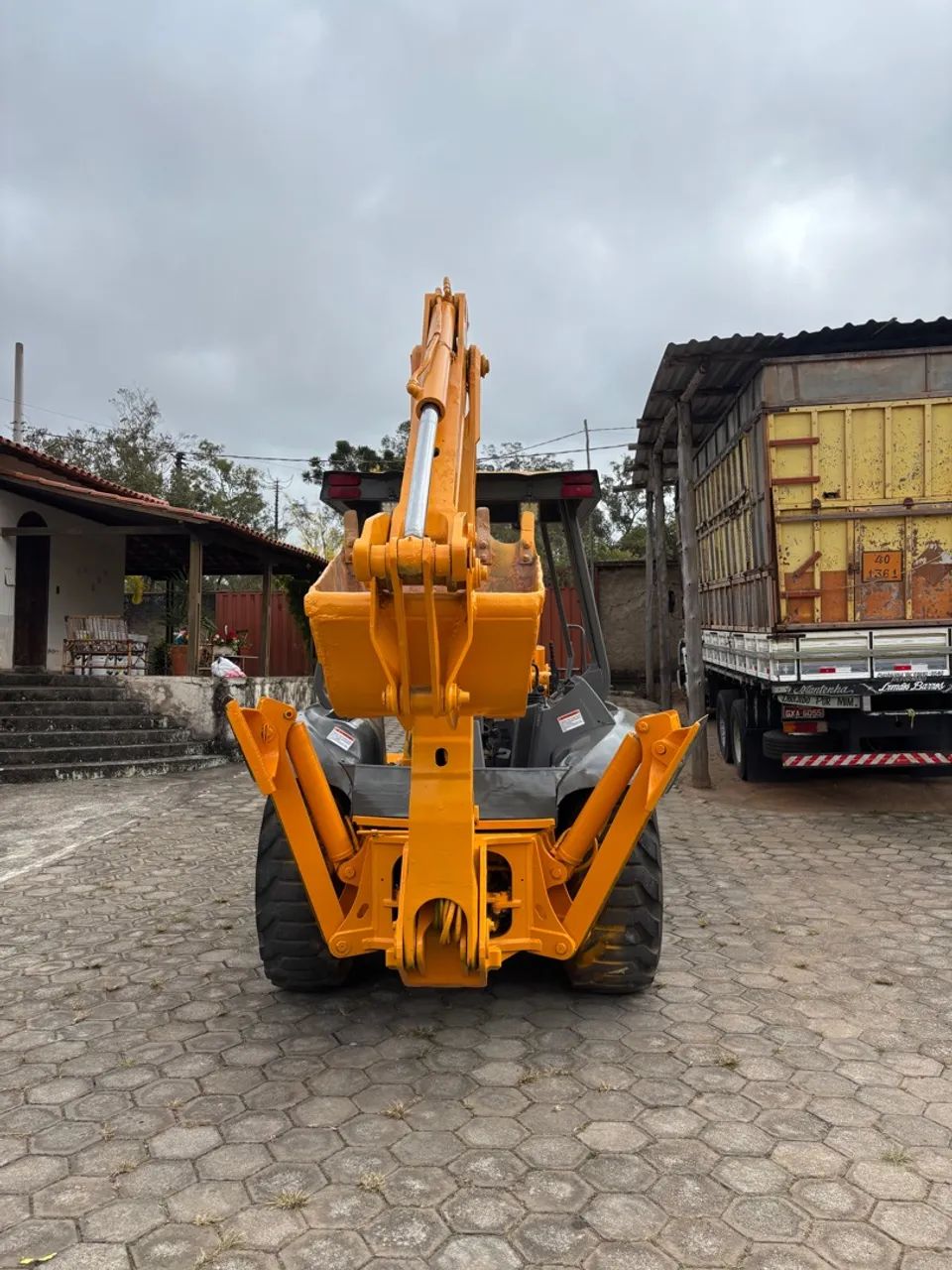 Retroescavadeira Case - 580L 4x4 - Foto 5