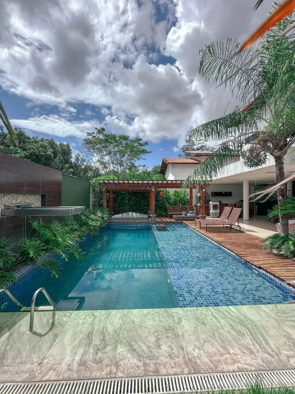 Linda Casa no Cond. Terra dos Pássaros Conforto e Segurança!
