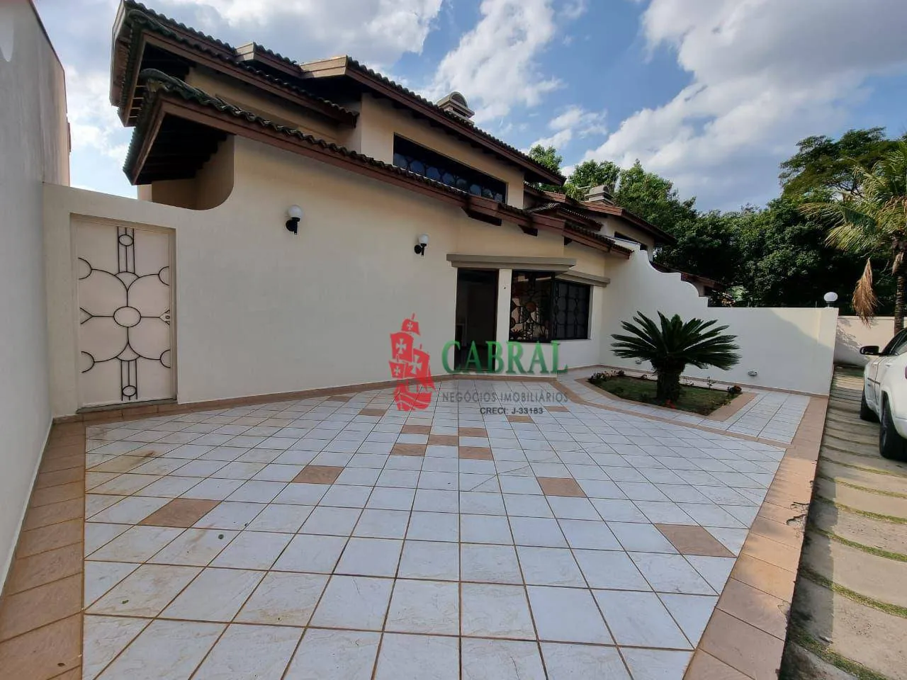 Casa com 3 dormitórios para alugar, 185 m² por R$ 6.978,50/mês - Jardim Siriema - Atibaia/