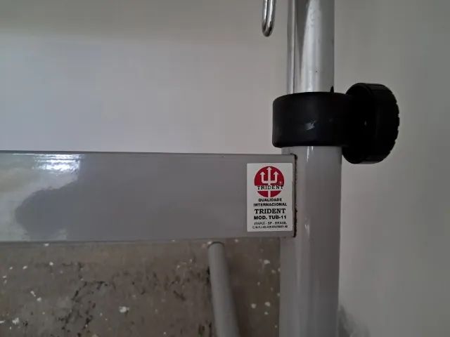 Mesa de Desenho Tubular Trident 