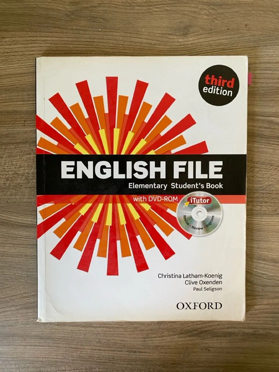 Livro English File Elementary Student's Book 3rd Edition - Foto 2