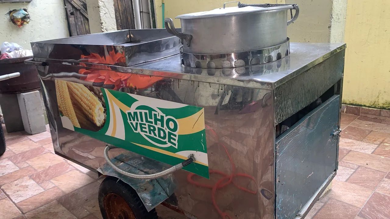 Carrinho de milho novinho. PG?