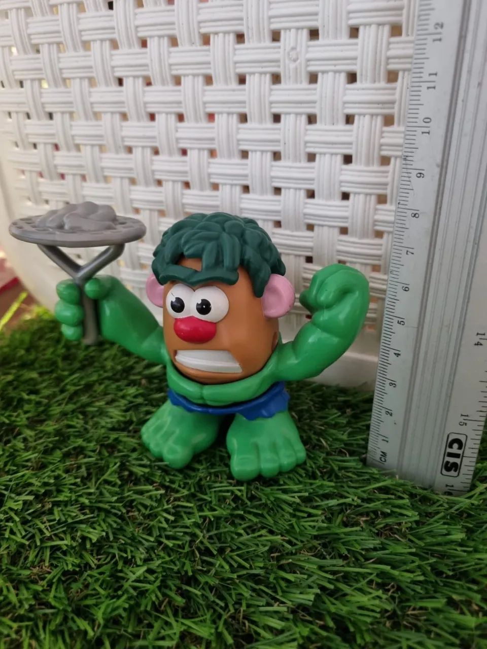 Senhor  cabeça de batata hulk