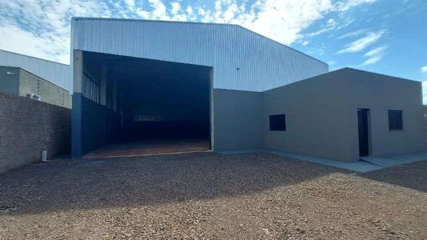 Aluga-se Barracão Comercial com Localização Estratégica! - Foto 2