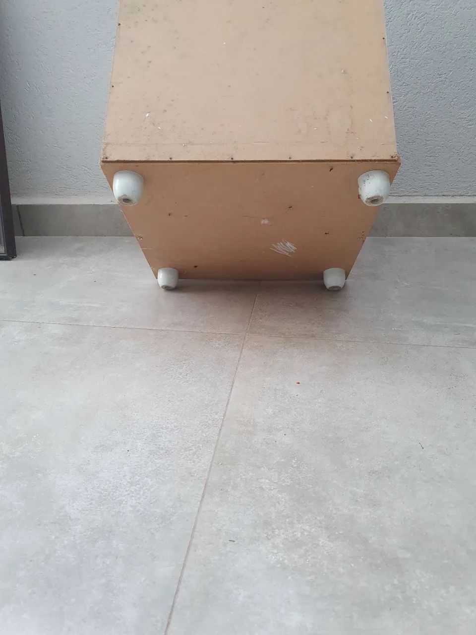 Mesa de cabeceira 2 em 1 com casinha Pet - Foto 2