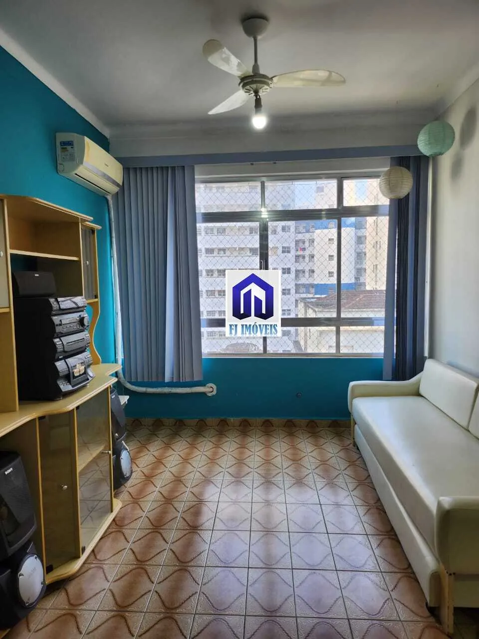 Vendo excelente sala living divida com vista livre no José Menino em Santos litoral de São