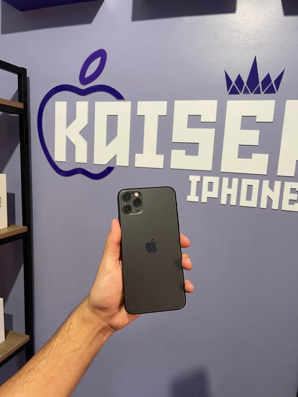 iPhone 11 Pro Max disponível na Kaiser iPhones. Acompanha garantia e brindes