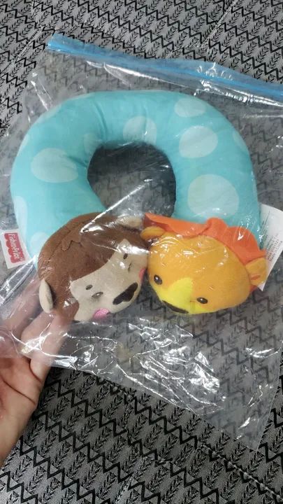 Almofada de pescoço para carro recem nascido Fischer Price - pouquíssimo uso