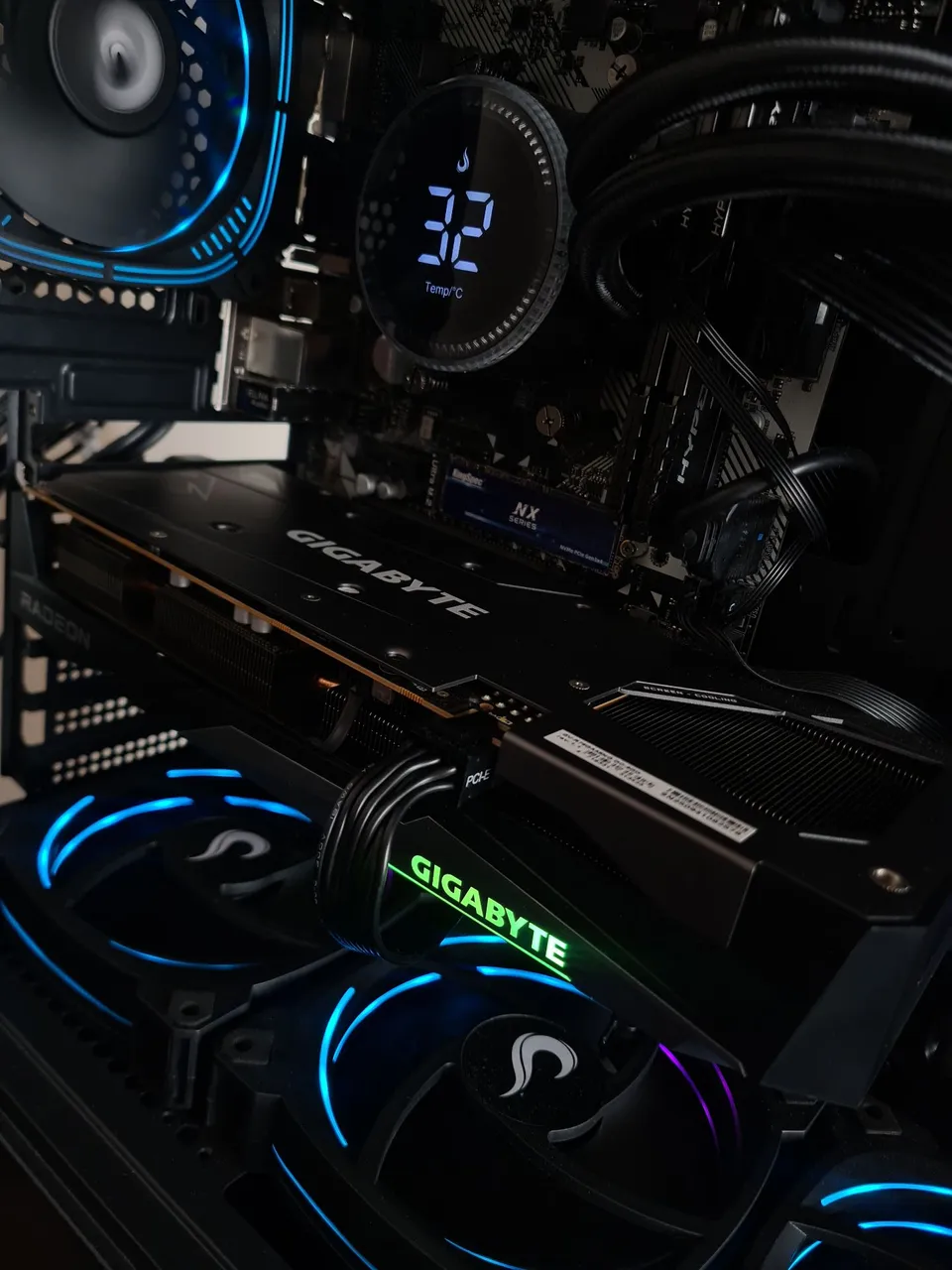 V/T RX 7600 8GB