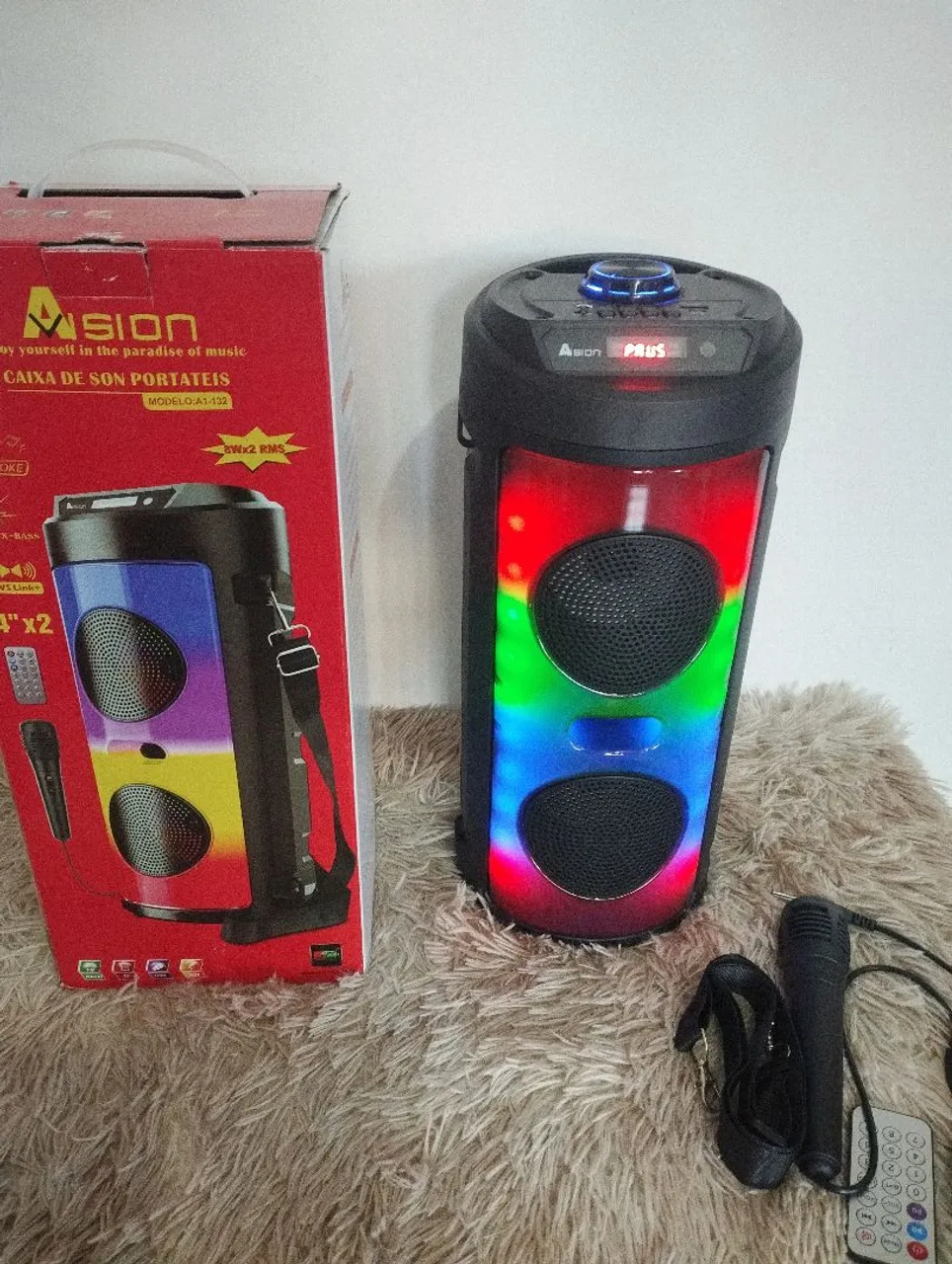 Caixa de Som Portátil Vision A1-132 com Luzes e Microfone