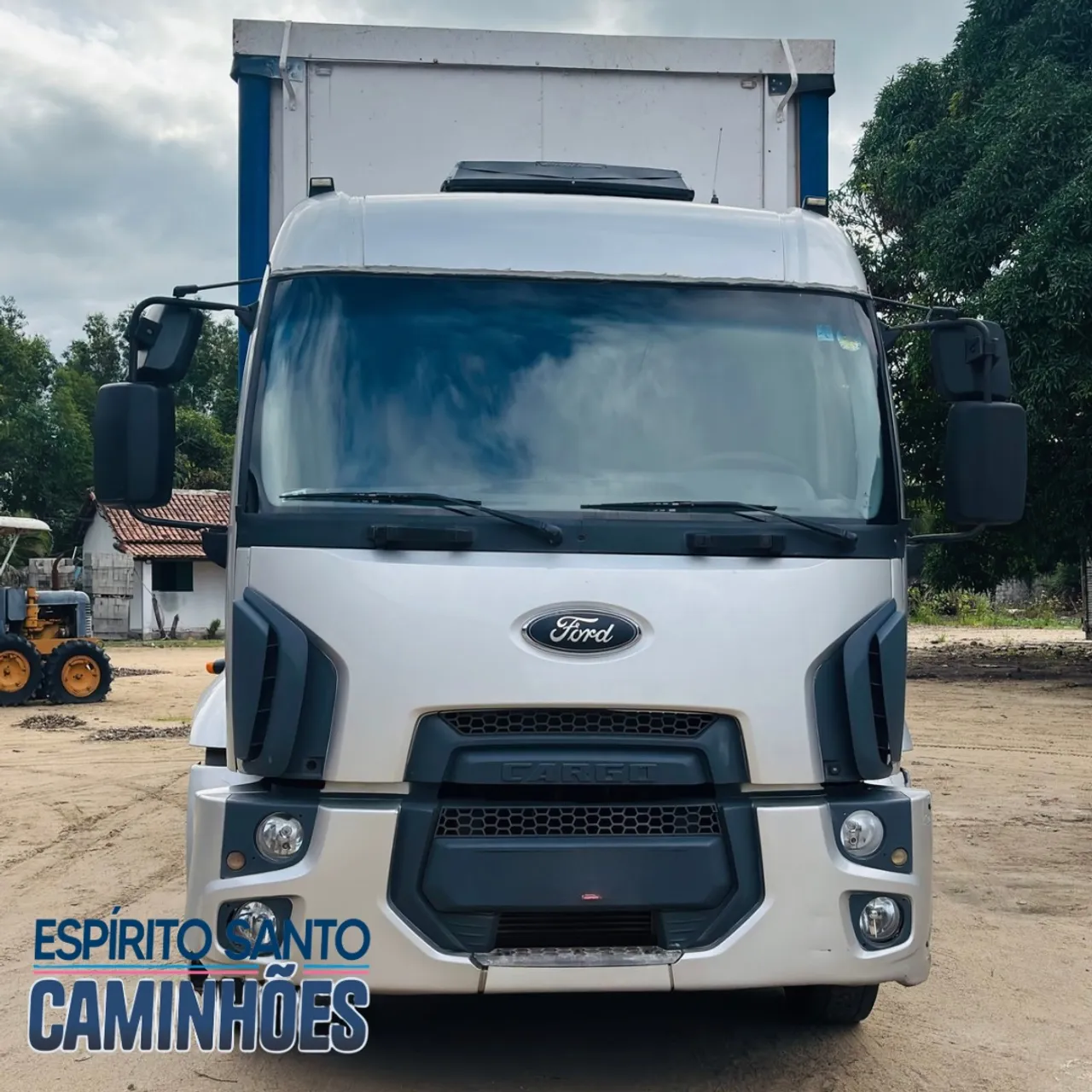 Ford cargo 2429L Bitruck baú sider (2 unidades)