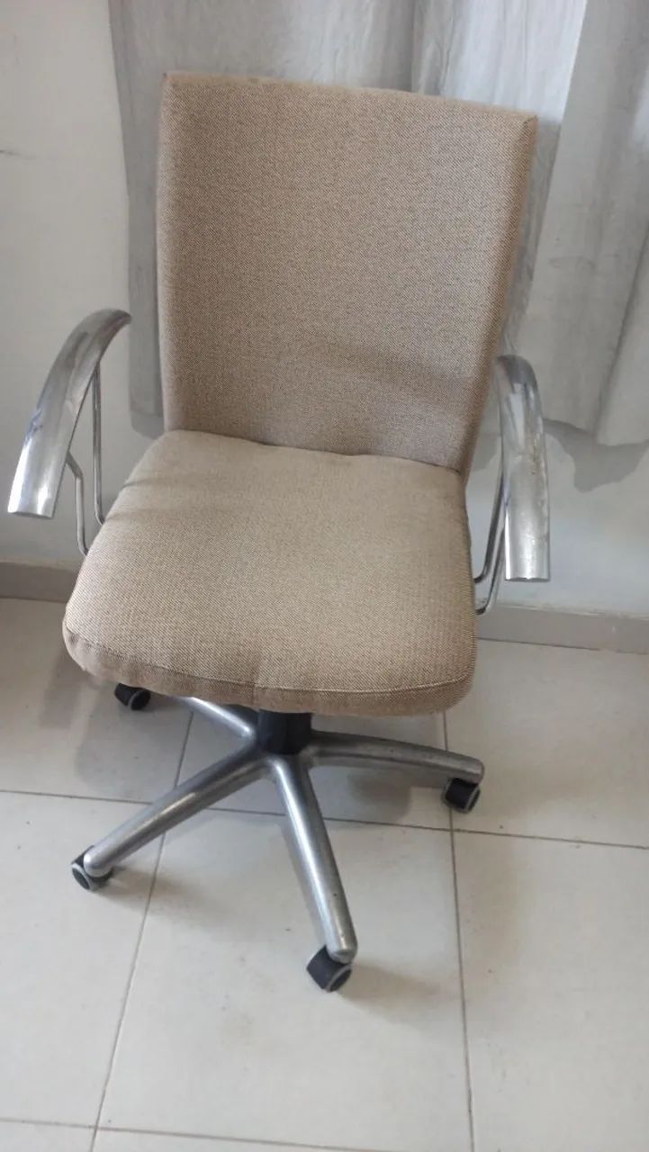 Cadeira de Escritório Ergonômica