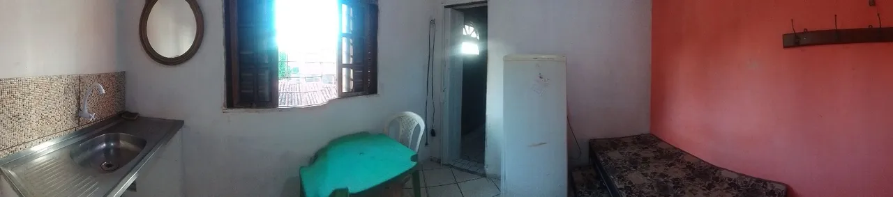 Alugo quartos para solteiro