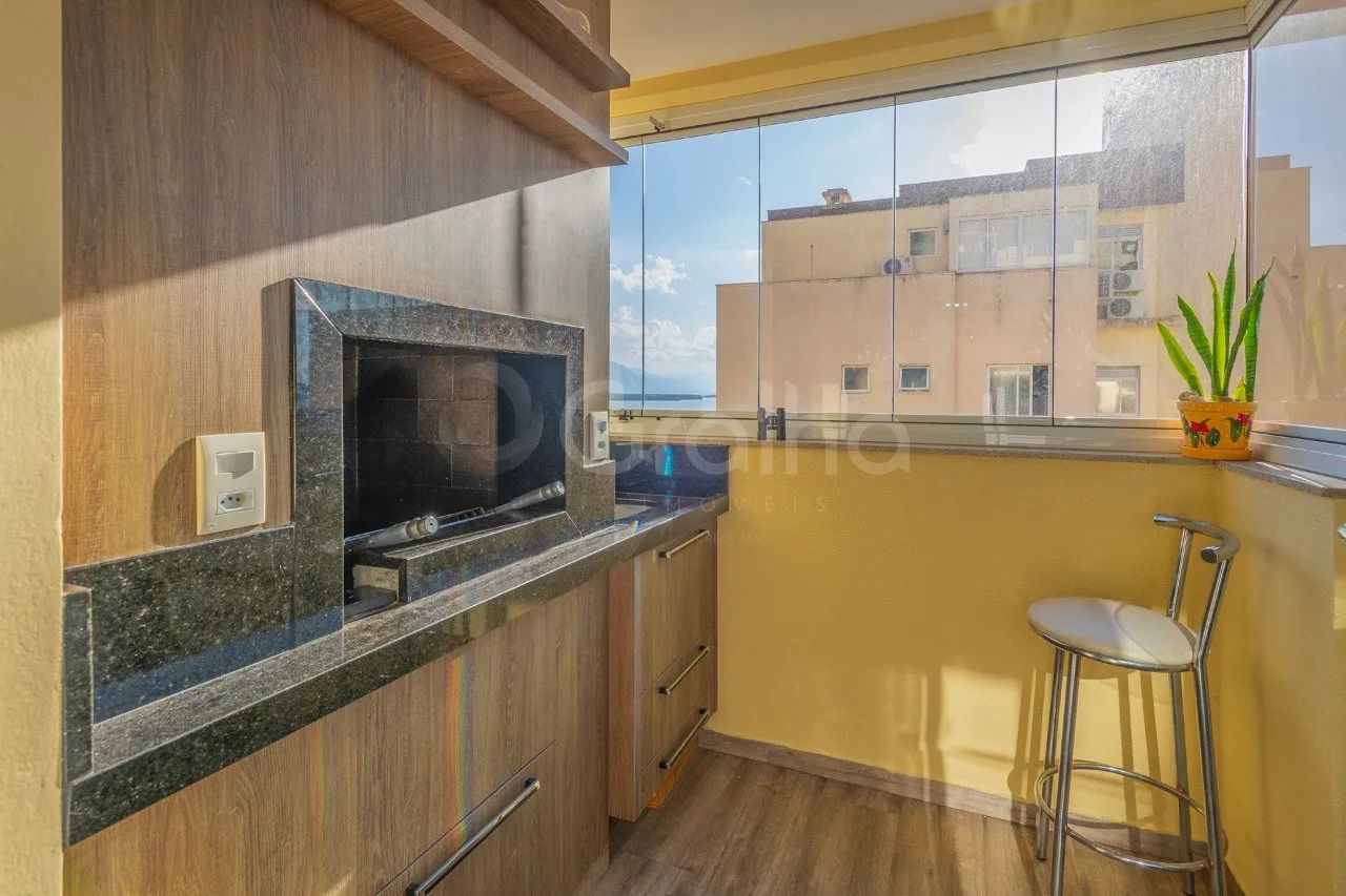 Apartamento de 79m² com 2 quartos sendo 1 suíte no bairro Costeira do Pirajubae - Foto 5