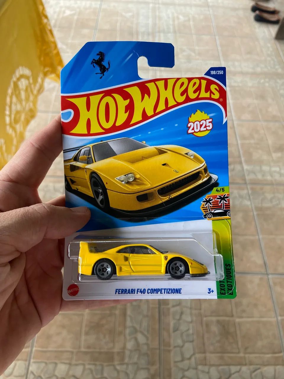 Ferrari F40 HotWheels - Hobbies e coleções - Bom Princípio